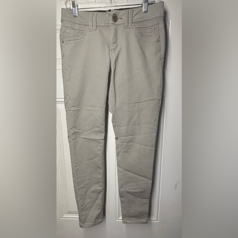 Democracy Ab Technology Skinny Jeans Pants size 4 Taupe Stretchy Mid rise Plain